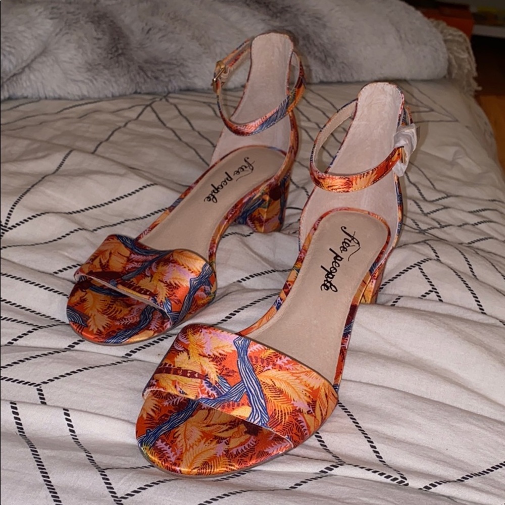 FREE PEOPLE | Printed marigold heels
